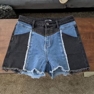Highwasted denim shorts